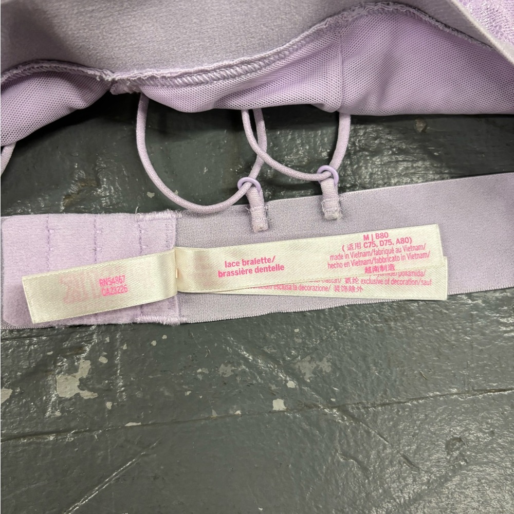 Pink Victoria Secret bra - Picture 6 of 9